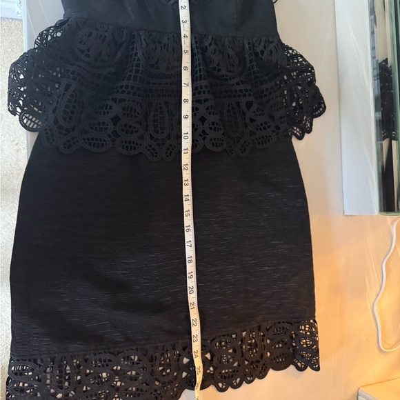 Gianni Bini Elegant Black Lace Peplum Dress US 4 - Picture 9 of 17